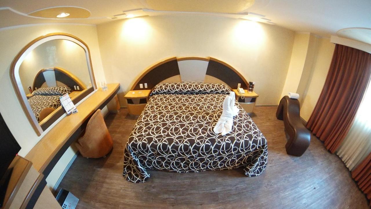 מקסיקו סיטי Hotel Plaza Camarones - Solo Adultos מראה חיצוני תמונה